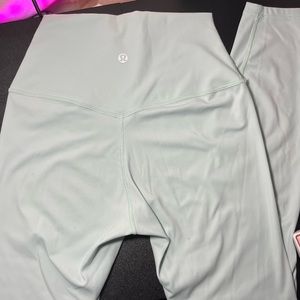 lululemon leggings size 4 in delicate mint